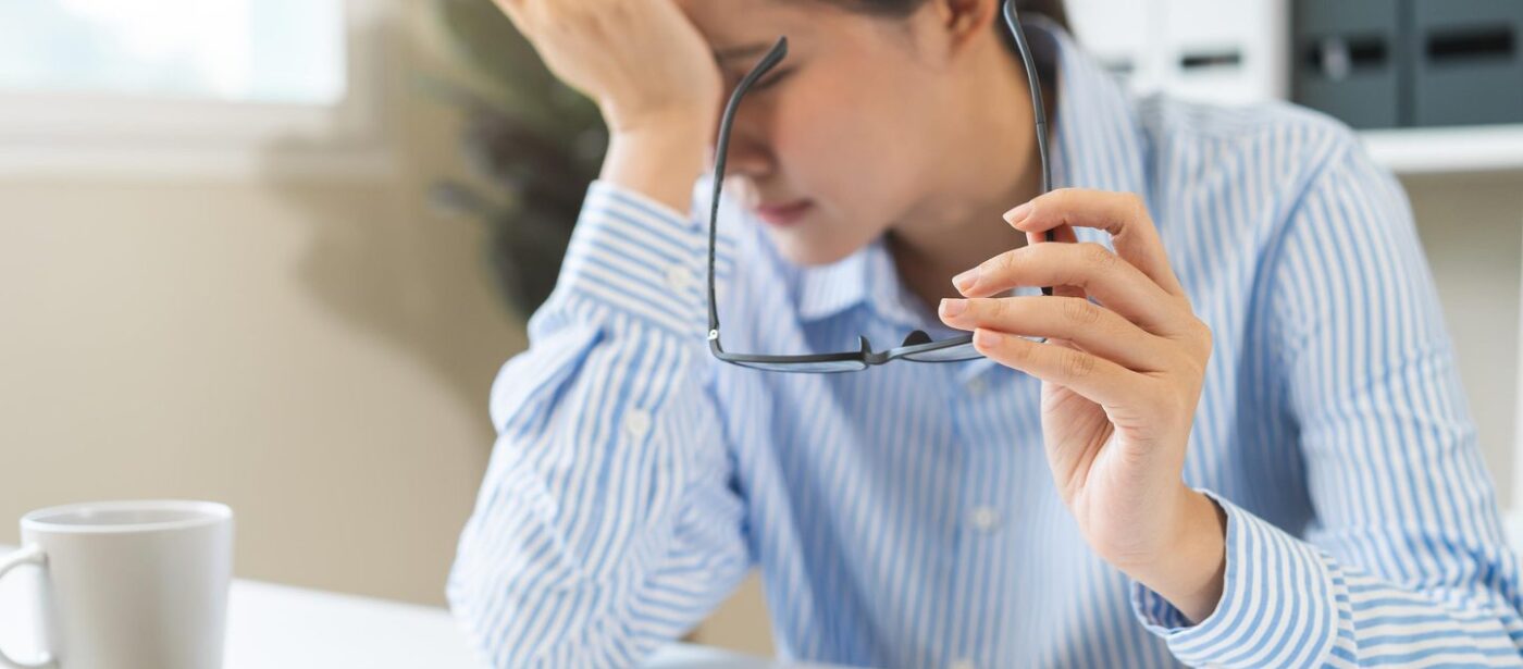 Recognizing allergy patterns at home, at work, and throughout the day can help identify your triggers.