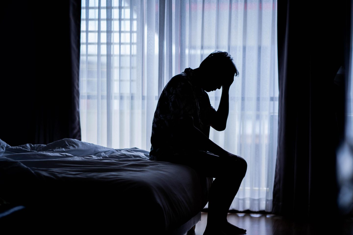 Nighttime allergies can disrupt sleep as lying down increases swelling in the nasal passages.